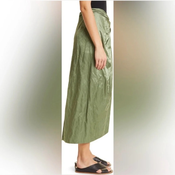 Vince Metallic Twist Front Cotton Blend Skirt in Green - Picture 6 of 10